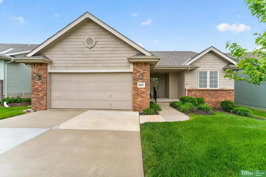 8123 S 107th Street, La Vista, NE 68128 - #2
