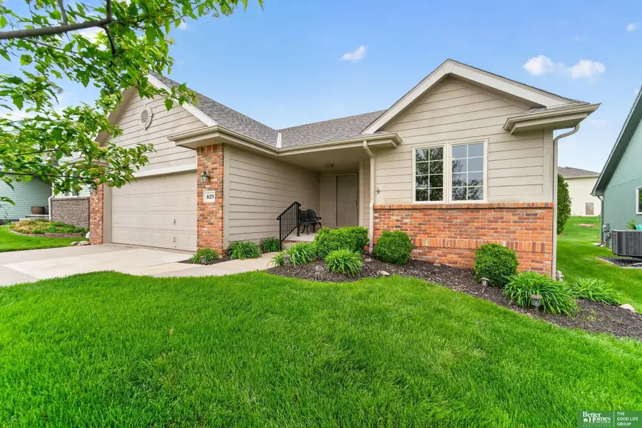8123 S 107th Street, La Vista, NE 68128 - #3