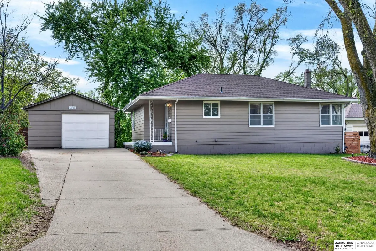 6906 N 41st Street, Omaha, NE 68112 - #1
