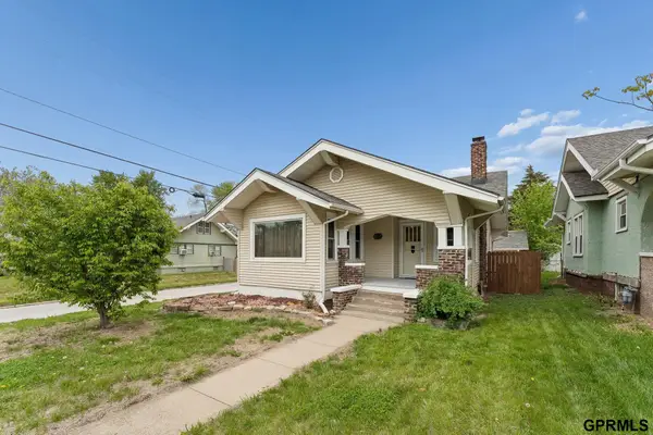2452 Mary Street, Omaha, NE 68112