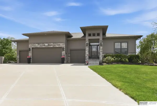 7029 S 185th Circle, Omaha, NE 68136
