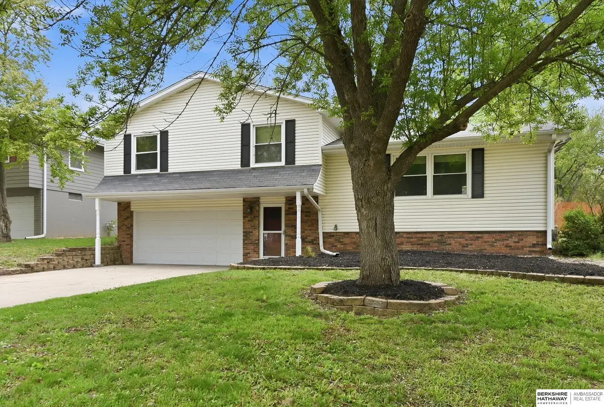 1515 N 107th Avenue, Omaha, NE 68114 - #1