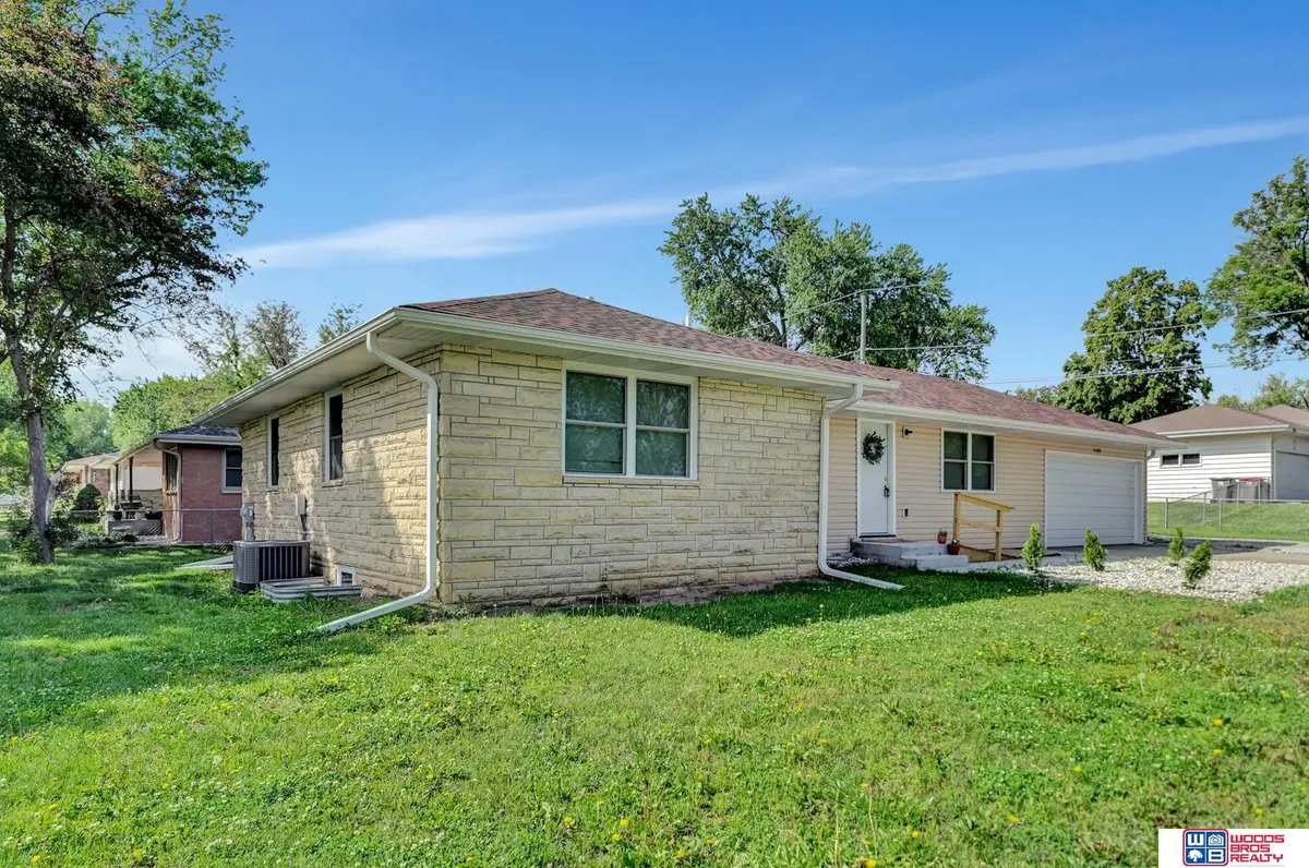 1105 Surfside Drive, Lincoln, NE 68528 - #1