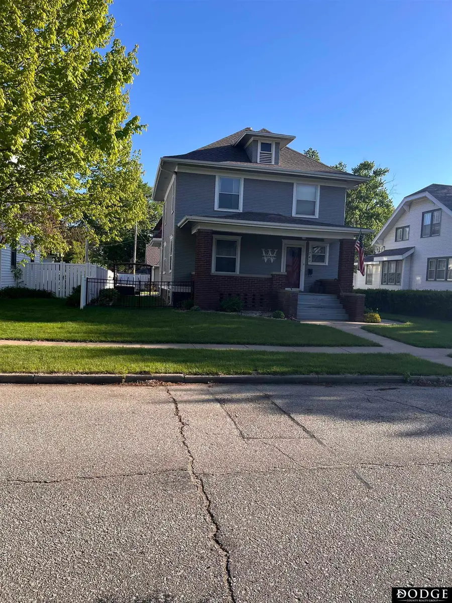 742 E 4th Street, Fremont, NE 68025 - #2