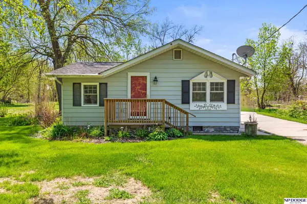 24149 Crown Point Avenue, Valley, NE 68064