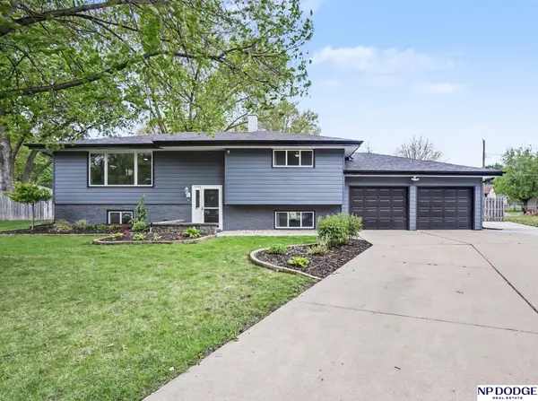 1821 Sherwood Cove, Fremont, NE 68025