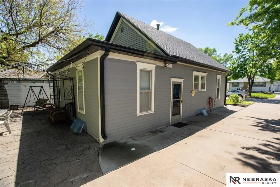 4934 Knox Street, Lincoln, NE 68504 - #3
