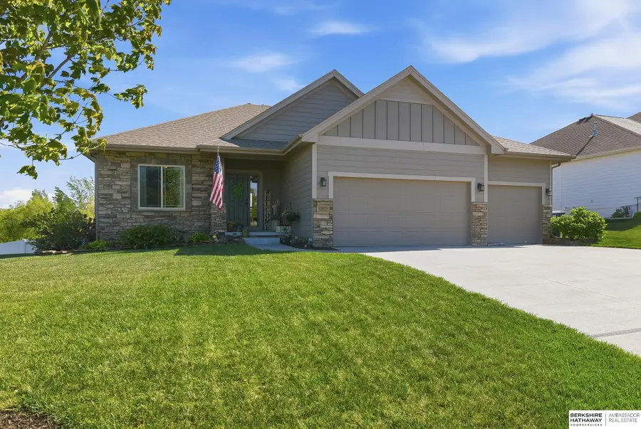 10805 Lake Tahoe Drive, Papillion, NE 68046 - #2