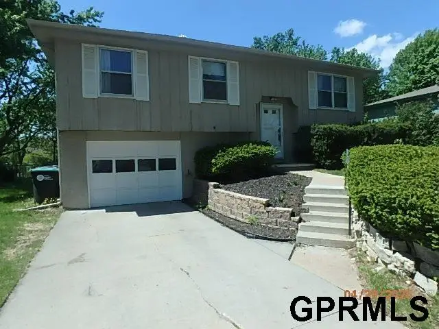 1518 N 105 Street, Omaha, NE 68114 - #1