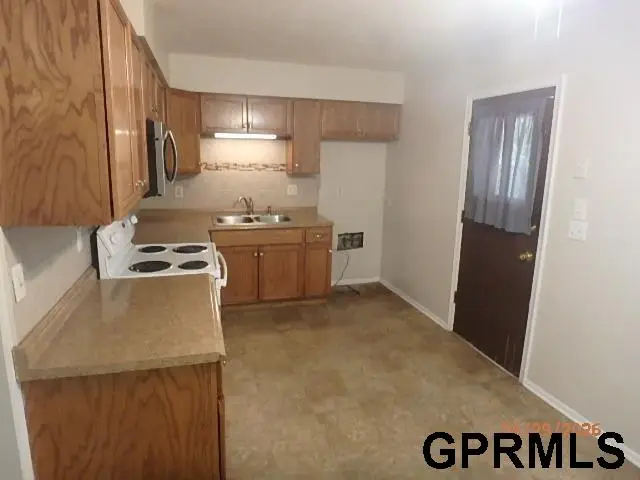 1518 N 105 Street, Omaha, NE 68114 - #3