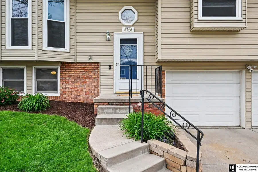 8728 Monroe Street, Ralston, NE 68127 - #3