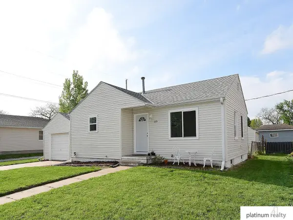 1225 E 10th Street, Fremont, NE 68025