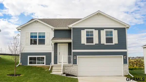 16518 Clay Street, Omaha, NE 68007