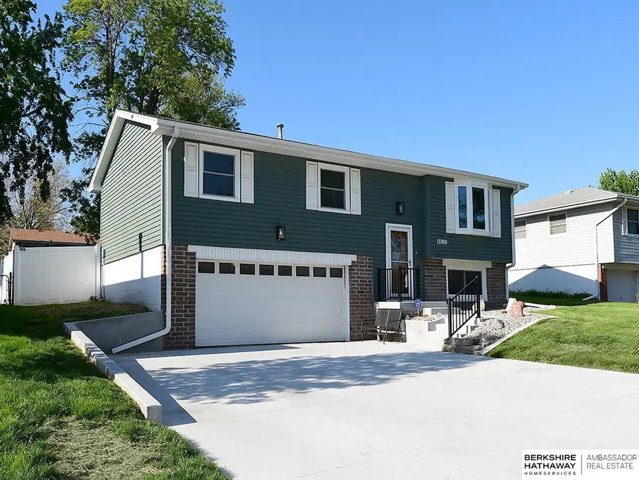 13309 Grissom Street, Papillion, NE 68138 - #3