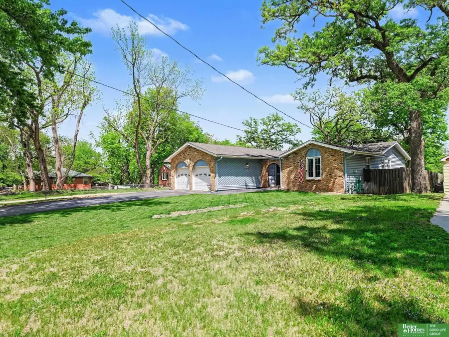 515 Bellevue Boulevard N, Bellevue, NE 68005 - #3
