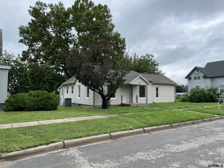 1307 Chase Street, Falls City, NE 68355 - #2