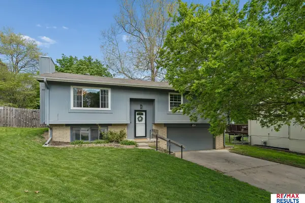 15230 Lincoln Circle, Omaha, NE 68154