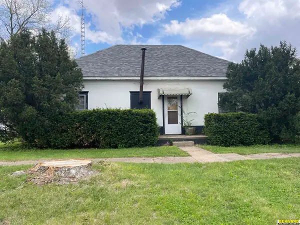 403 Carol Street, Talmage, NE 68448-0083