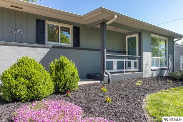 5910 Gillan Road, Lincoln, NE 68505