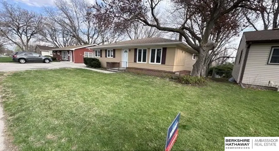 1805 W Madison Avenue, Norfolk, NE 68701 - #3