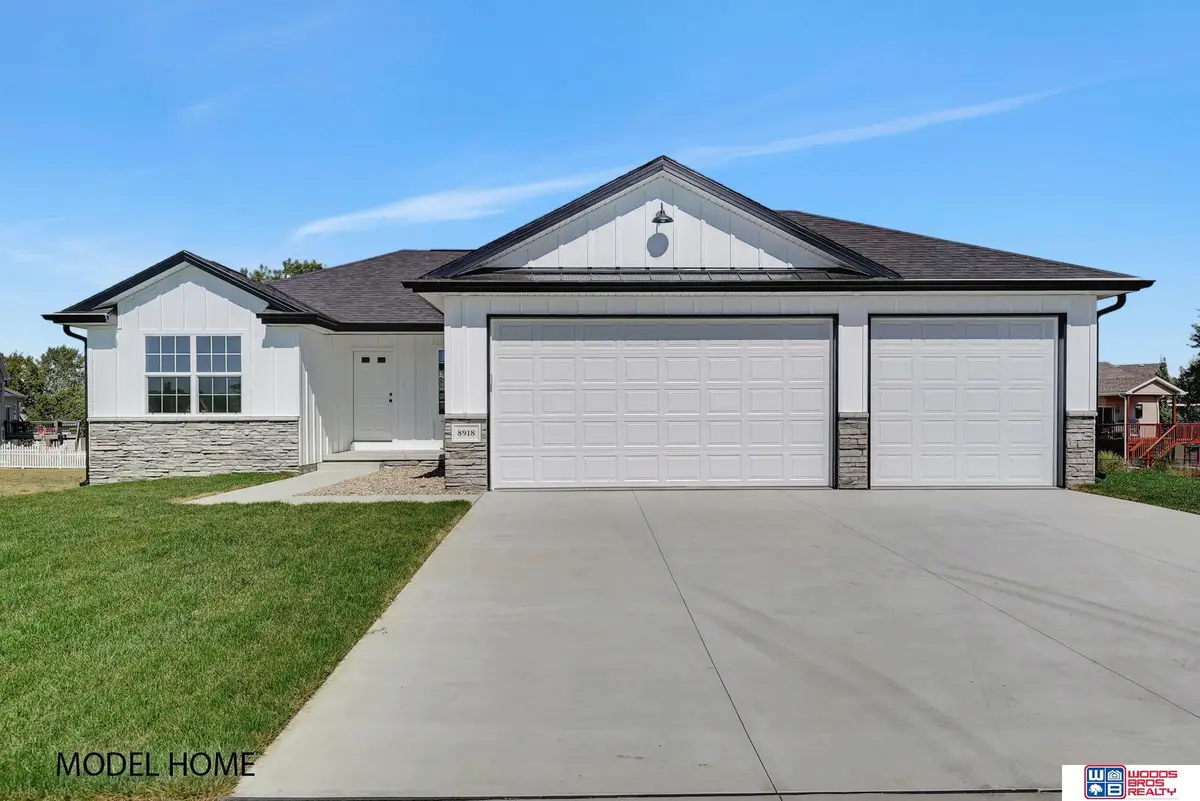 8918 Kinzie Street, Lincoln, NE 68507 - #1