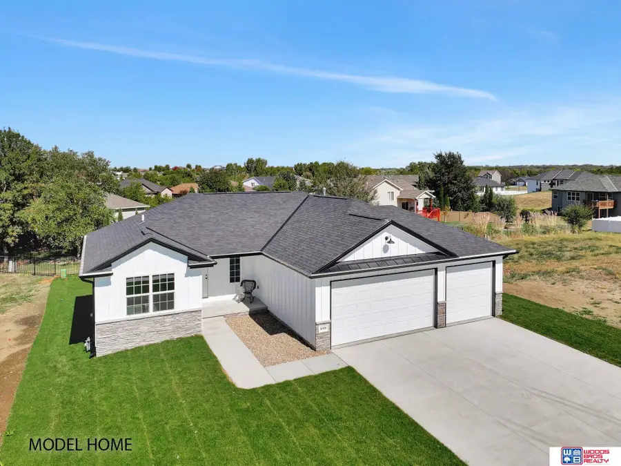 8918 Kinzie Street, Lincoln, NE 68507 - #3