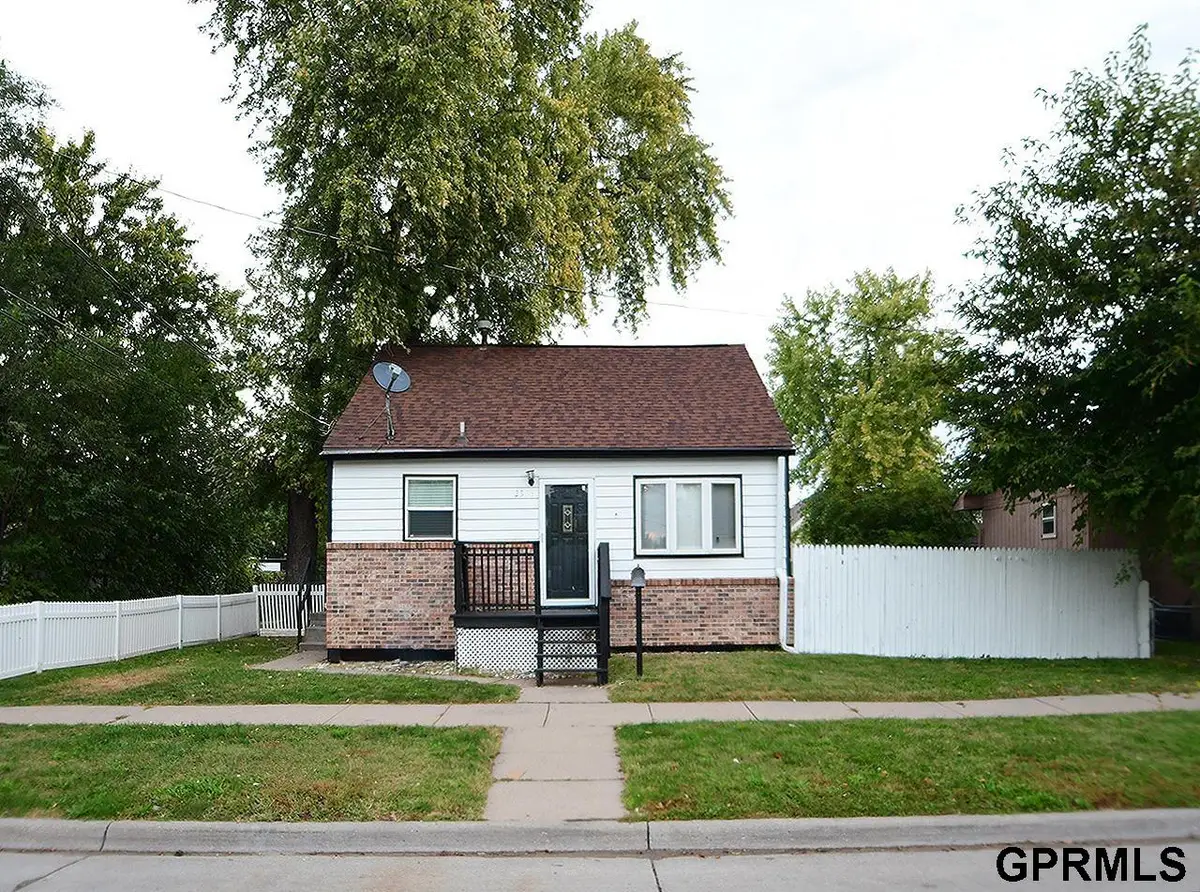 2306 6th Avenue, Council Bluffs, IA 51501 - #1