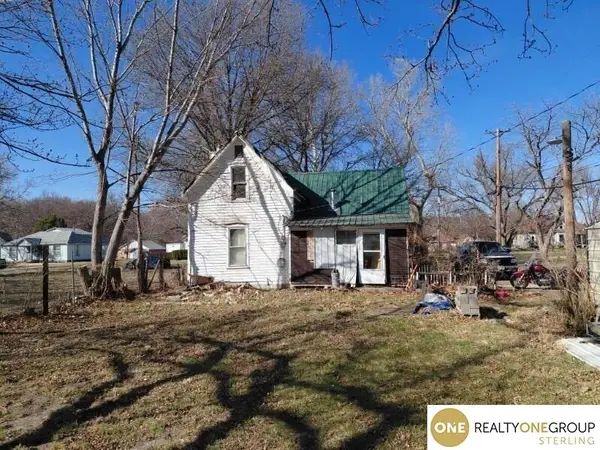 114 W 4th Street, Fairbury, NE 68352
