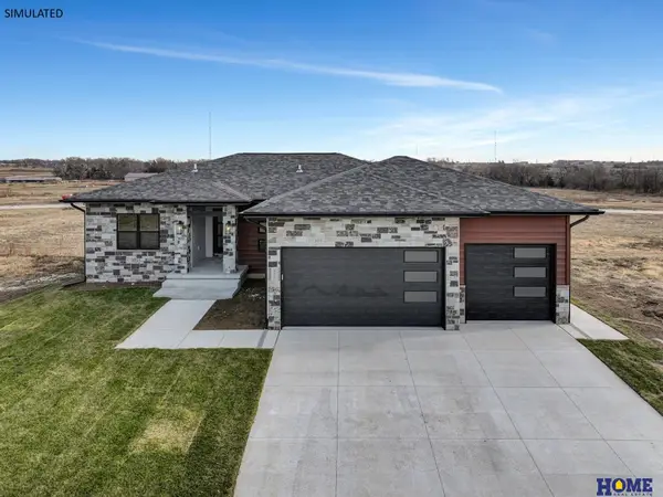 8121 Kallum Drive, Lincoln, NE 68516