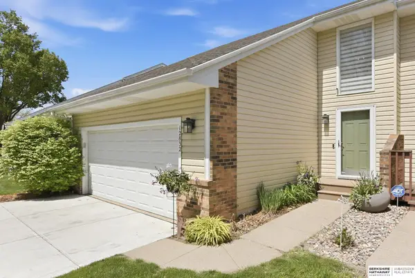 12832 Burt Court, Omaha, NE 68154