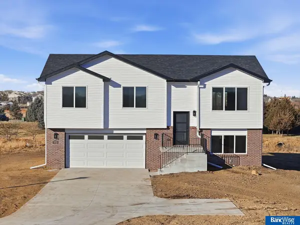 4910 N 35th Court, Lincoln, NE 68524
