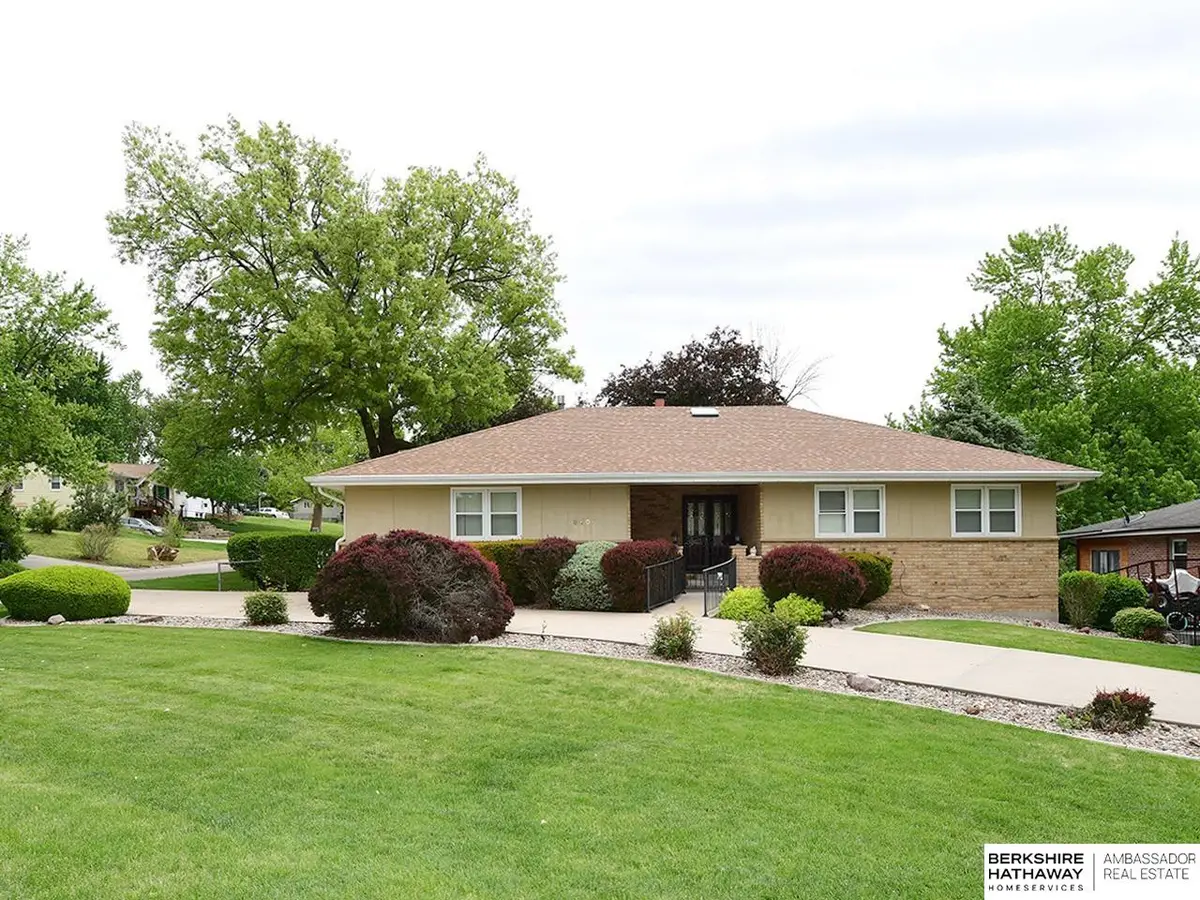 8401 S 26th Street, Bellevue, NE 68147 - #1