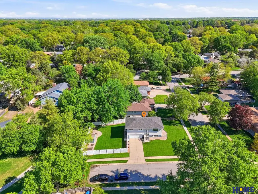 6760 Newton Street, Lincoln, NE 68506 - #2