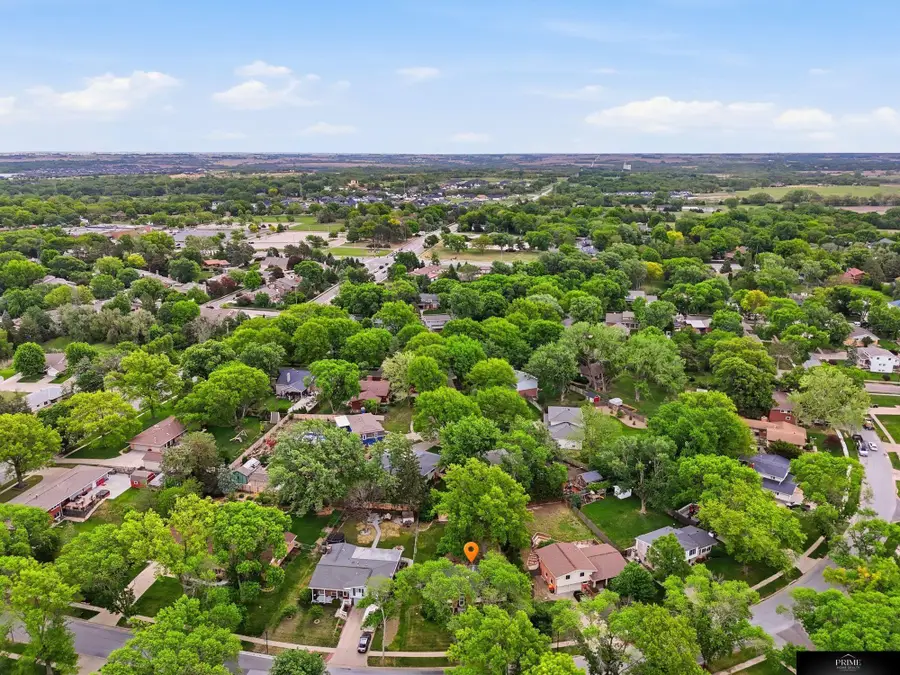 8022 Talbot Trail, Lincoln, NE 68506 - #2
