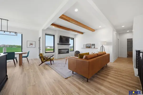 6347 Verano Drive, Lincoln, NE 68523