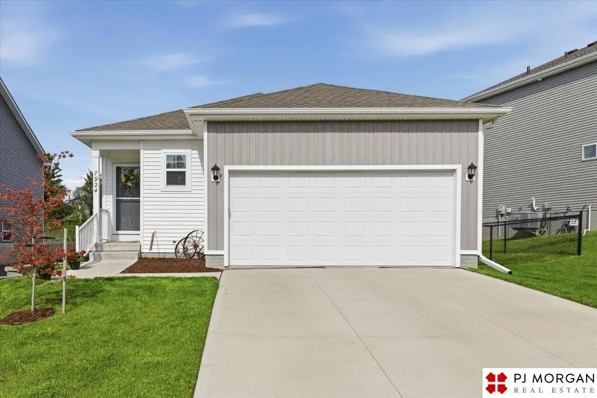 7924 N 95th Avenue, Omaha, NE 68122 - #1