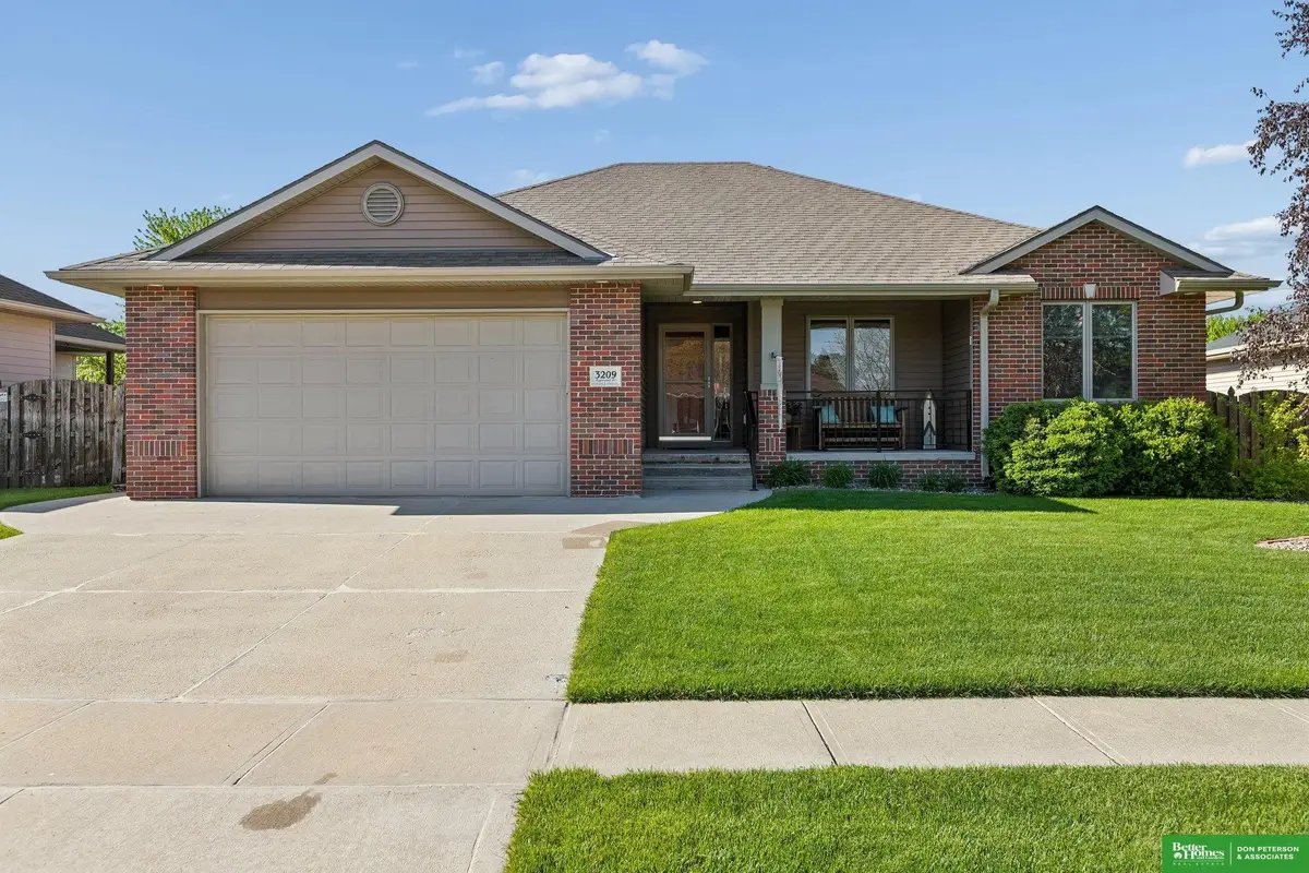 3209 Applewood Drive, Fremont, NE 68025 - #1