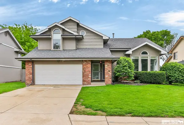 16255 Weir Street, Omaha, NE 68135