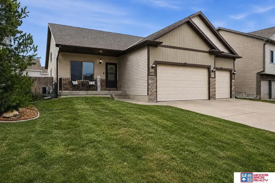 1631 Torreys Drive, Lincoln, NE 68521 - #2
