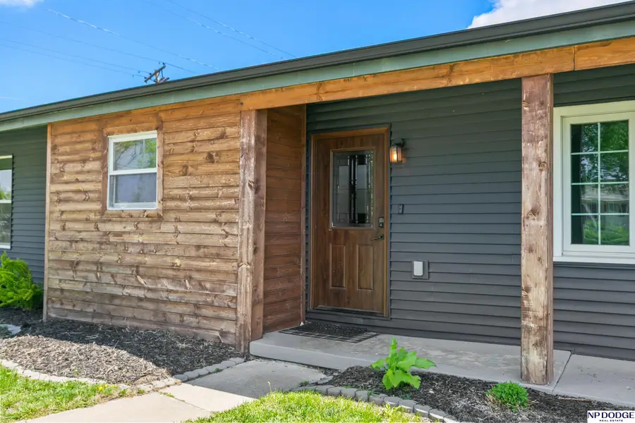 801 S East Street, Valley, NE 68064 - #2