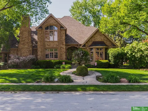 21516 Arbor Street, Elkhorn, NE 68022