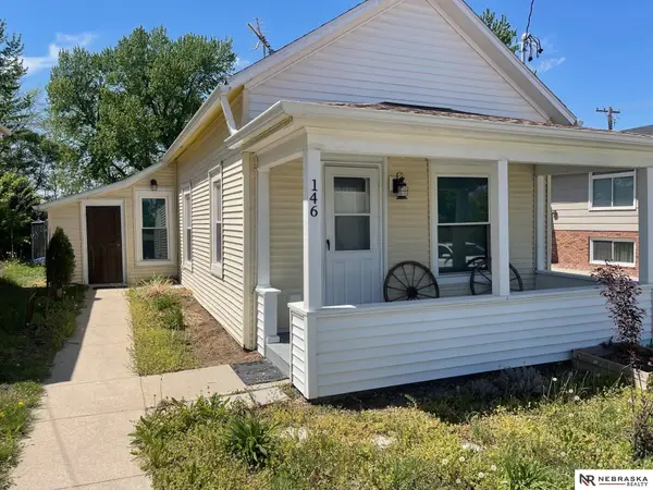 146 N 8th Street, Geneva, NE 68361