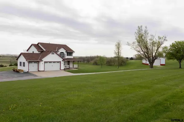 17987 S 228th Street, Gretna, NE 68028