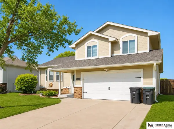 5518 S 155th Street, Omaha, NE 68137