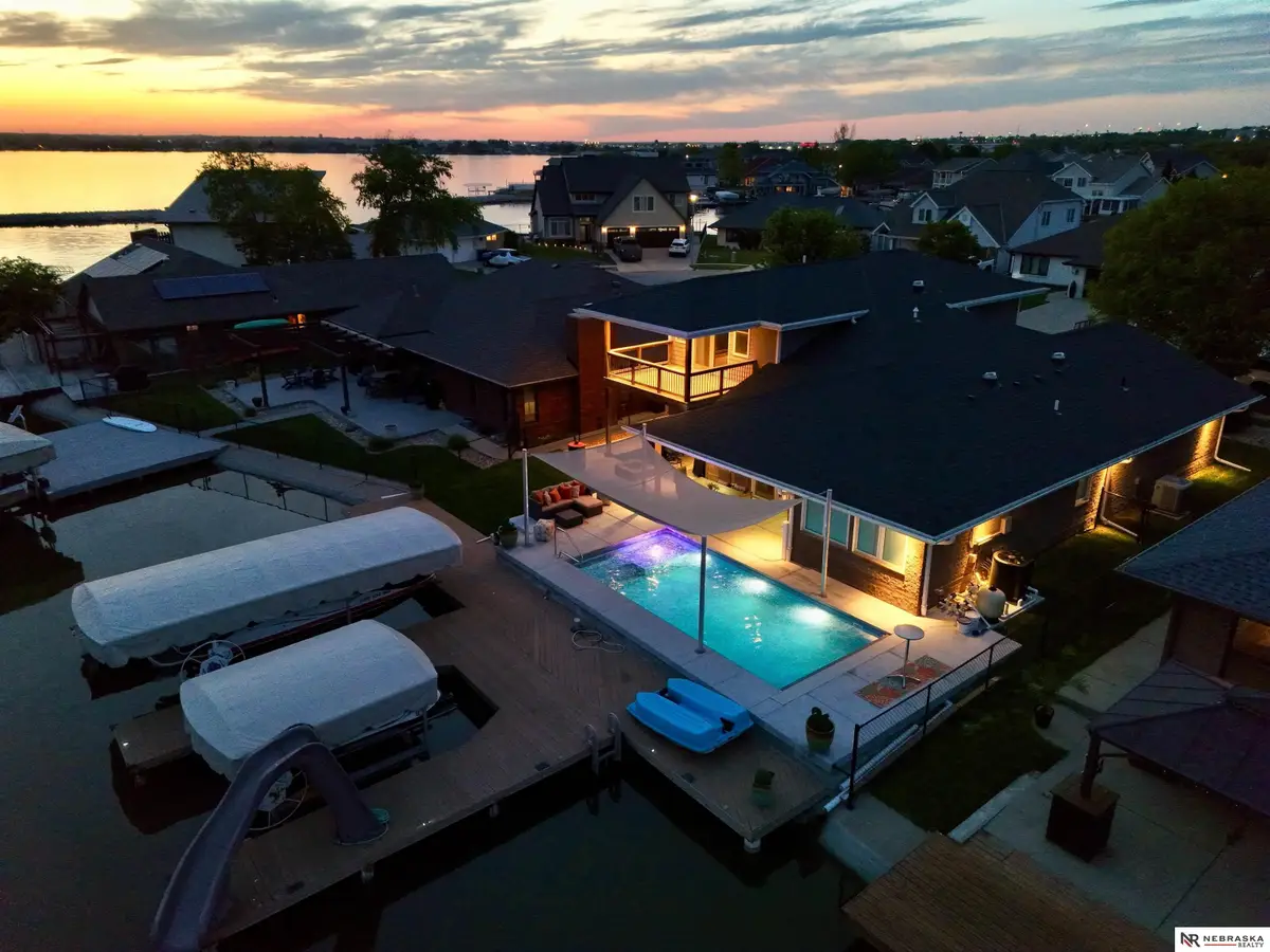 609 Pier 1, Lincoln, NE 68528 - #1