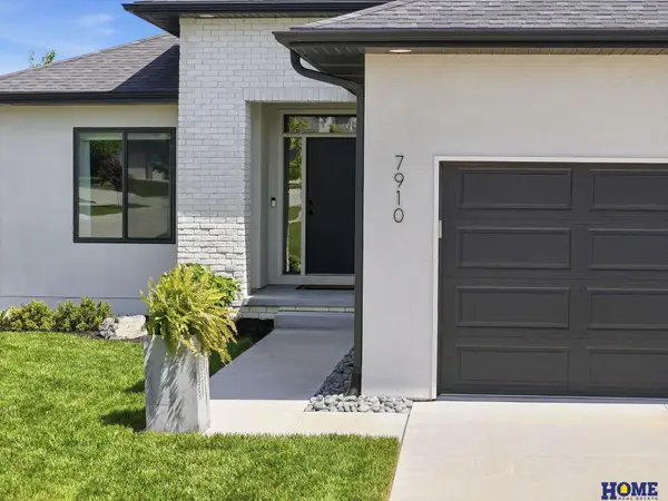 7910 S 66th Street, Lincoln, NE 68516