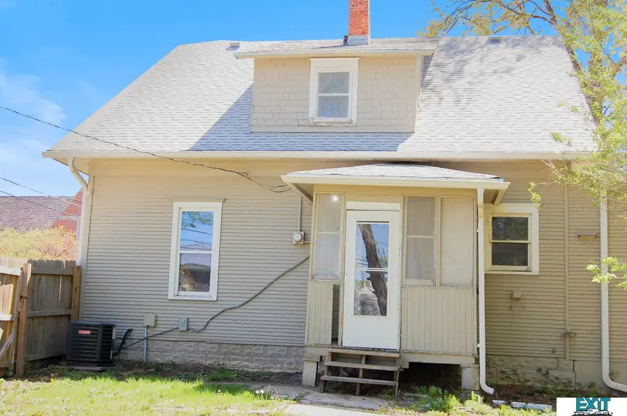 6516 Aylesworth Avenue, Lincoln, NE 68505 - #3