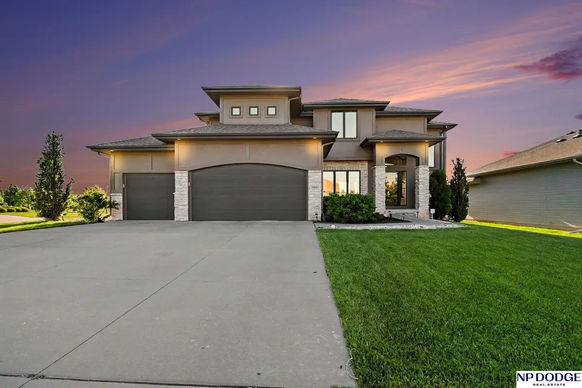 10805 S 186 Avenue, Omaha, NE 68136 - #1