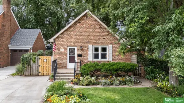 5427 Parker Street, Omaha, NE 68104-9999