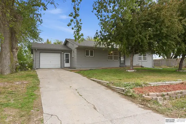 13810 S 84th Street, Papillion, NE 68046